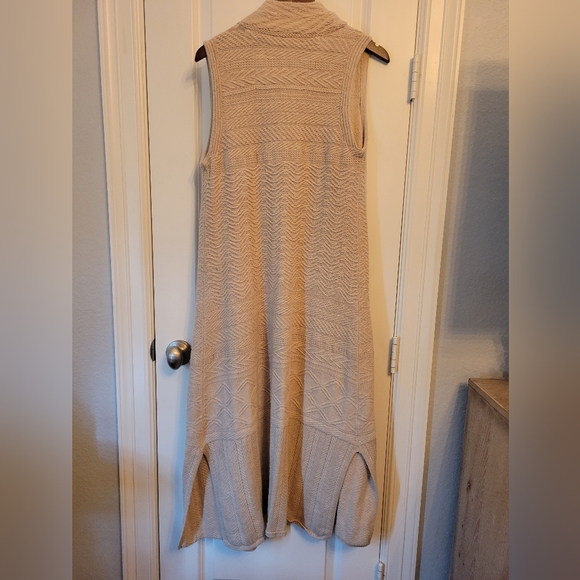 Angel of the North beige long sweater Size Small - Picture 5 of 5